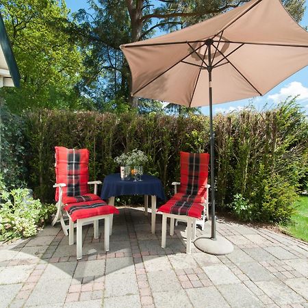 Pleasing Holiday Home In Schoorl With Patio Luaran gambar